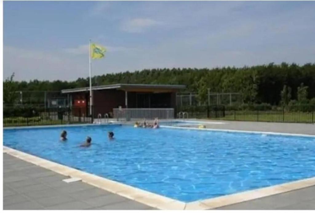Spacious Comfort Villa Vera With Hottub Зеволде Экстерьер фото